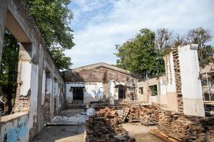 Fost liceu din Galaţi, transformat &icirc;n centru de recreere pentru pensionari