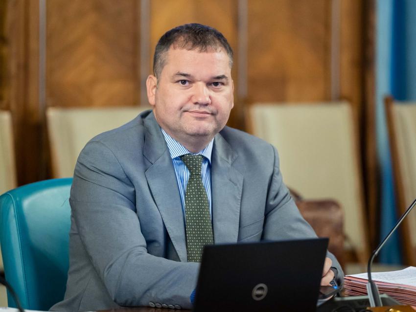 Investiții pentru siguranță: Cseke Attila anunță finanțări de milioane de lei pentru reabilitarea clădirilor publice și a școlilor