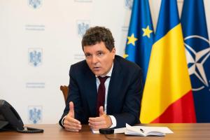 Președintele Rom&acirc;niei felicită cetățenii Republicii Moldova: &bdquo;Demnitate și curaj &icirc;n fața presiunilor&rdquo;