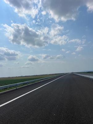 UMB a &icirc;nceput trasarea marcajelor rutiere pe lotul.2 al autostrăzii Buzău -Focșani!