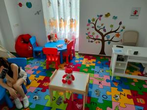 Salvați Copiii Rom&acirc;nia deschide &icirc;n Galați primul Centru de consiliere și informare pentru familiile refugiate din Ucraina