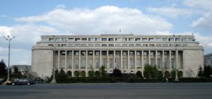 Peste o sută de tineri &icirc;ncep stagiul de practică la Guvern