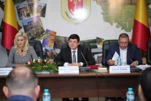 Președintele ales al Consiliului Județean, Costel Fotea, a depus jurăm&acirc;ntul: Vom continua proiectele ambițioase de care Galațiul are nevoie