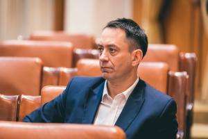Csoma Botond despre scandalul AUR vs. Șoșoacă din Parlament: Era ca &icirc;ntr-o cr&acirc;șmă de mahala