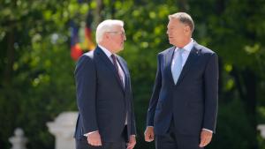 Klaus Iohannis, la &icirc;nt&acirc;lnirea cu președintele Germaniei: Presiunea trebuie să se intensifice, pentru ca Rusia să &icirc;nceteze invazia și să pună capăt agresiunii