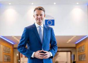 Europarlamentar rom&acirc;n: Aderarea Moldovei la UE trebuie accelerată