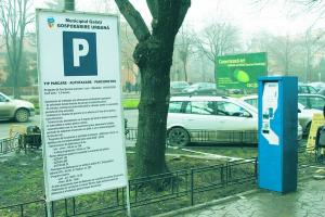 Percheziții la Gospodărire Urbană: procurorii verifică modul &icirc;n care au fost eliberate permisele de parcare