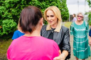 Ministrul Gabriela Firea: Doar &icirc;n primele 6 luni ale acestui an, &icirc;n jur de 33.000 de persoane au fost victime ale violențelor &icirc;n familie