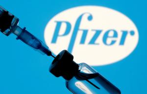 O nouă tranşă de vaccin Pfizer va ajunge astăzi &icirc;n țară