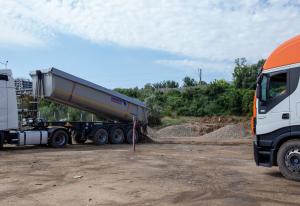 Un t&acirc;rg auto este amenajat &icirc;n orașul Galați. Care este stadiul lucrărilor