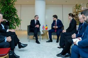 Nicușor Dan: Rom&acirc;nia susține eforturile Comisiei Europene de a continua negocierile și de a ajunge la un acord cu SUA