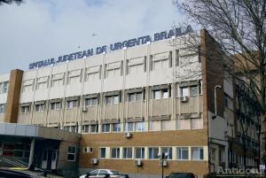 Scandal la Spitalul Județean din Brăila. Mai mulți muncitori pakistanezi infectaţi cu COVID-19 au distrus geamurile, au fumat &icirc;n salon și s-au cercetat cu asistentele