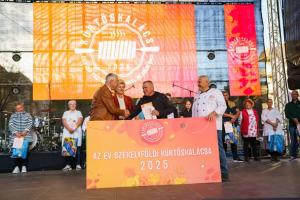 Recorduri, emoții și tradiții la ediția din acest an a T&acirc;rgului de Toamnă și Festivalului K&uuml;rtőskal&aacute;cs !