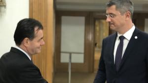 &Icirc;n USR este din nou scandal. Negocierile cu PNL au aprins conflictul dintre tabăra Barna și contestatarii din partid