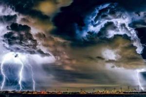 Se strică vremea. Cod portocaliu de viscol și ninsori/Cod galben de ploi și v&acirc;nt &icirc;n 13 județe