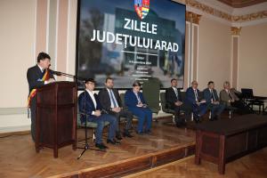 Aradul, centru de cercetare și excelență &icirc;n Eucație